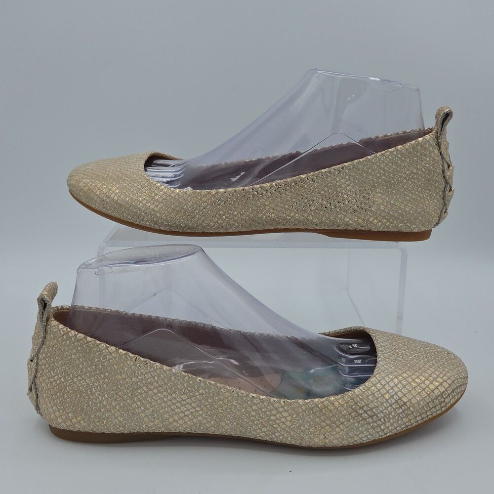 Born Julianne Champagne Gold Textured Leather Floral Insole Ballet Flats Sz 9